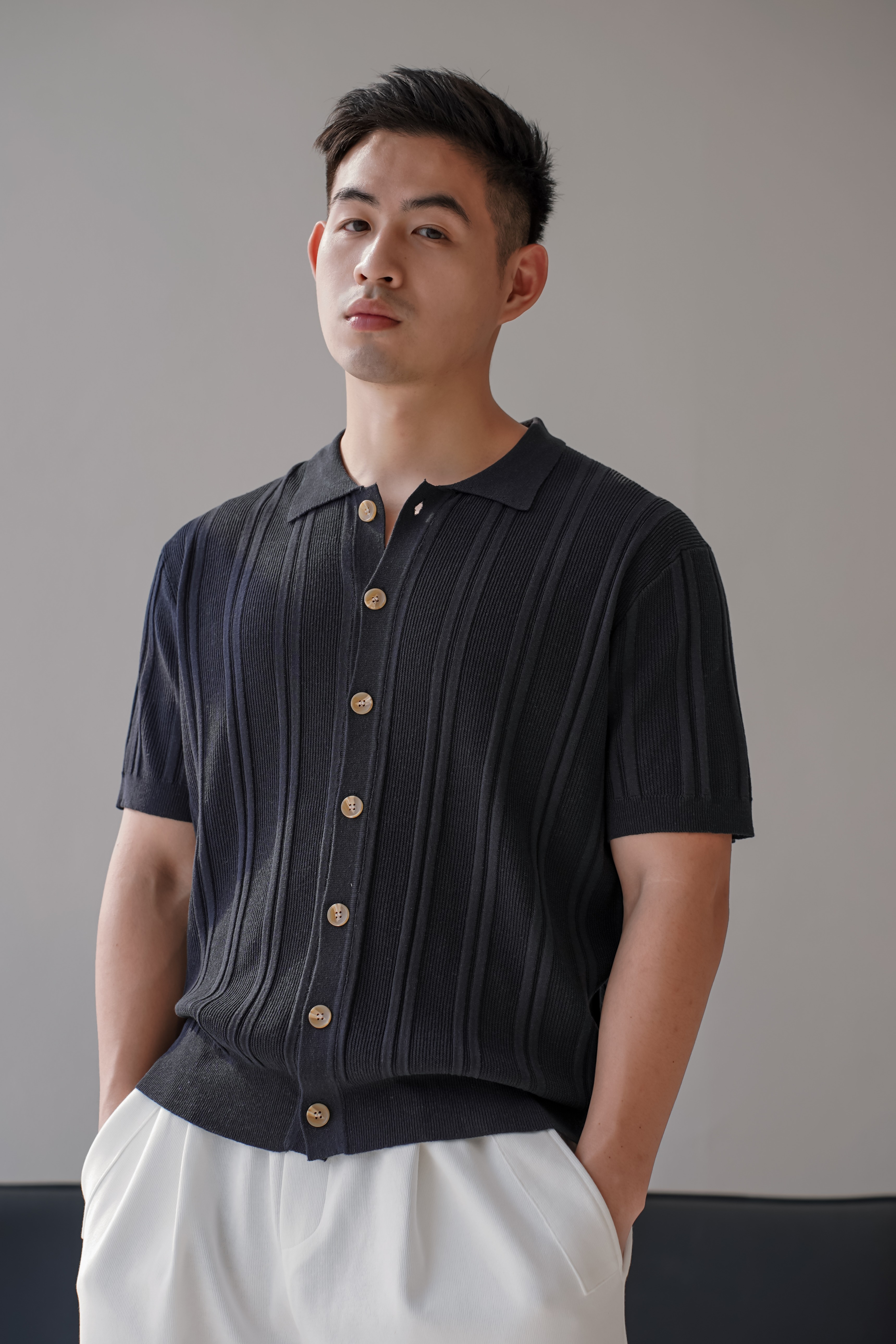 渡假針織線條襯衫