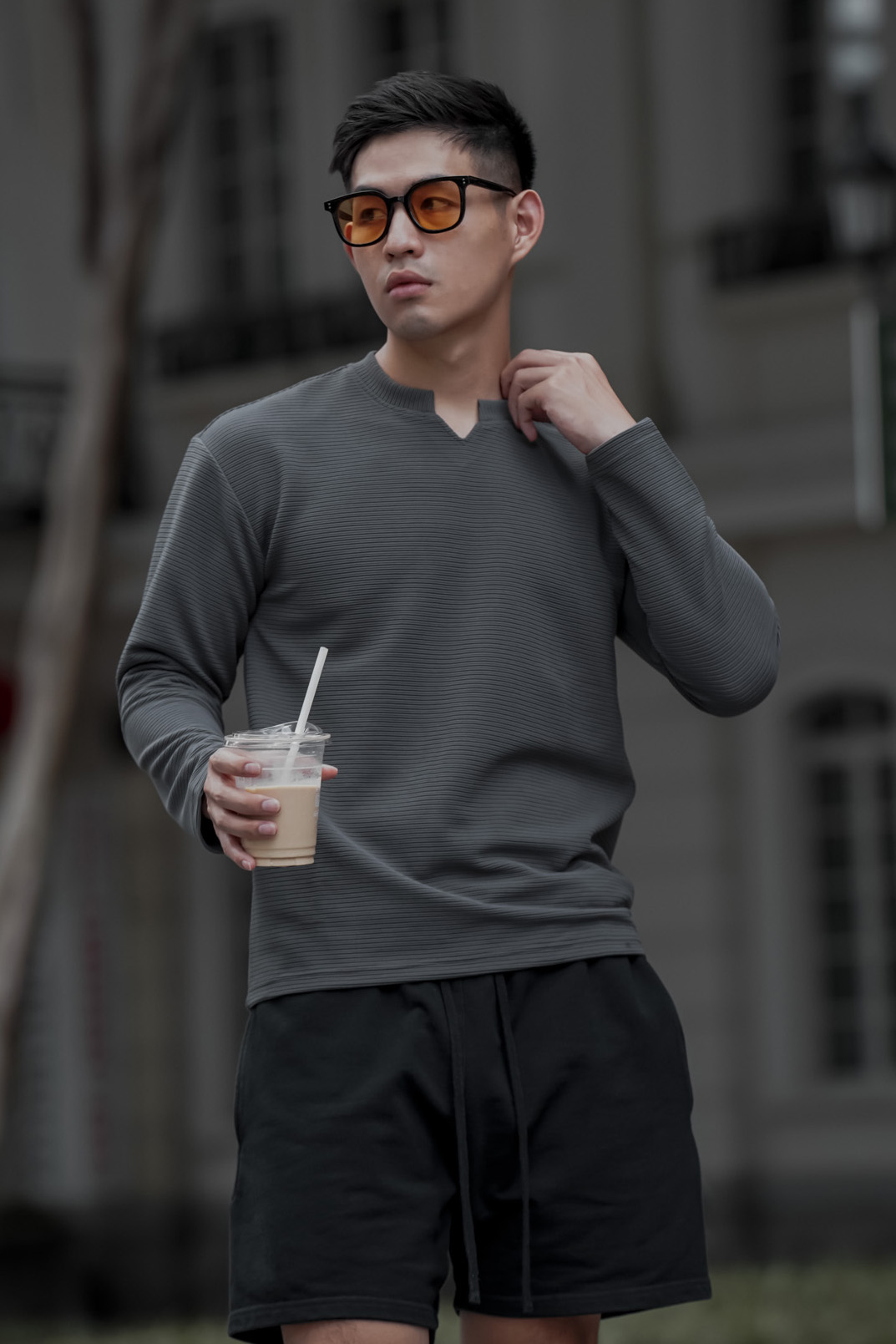 Ｖ領橫條紋高彈素T