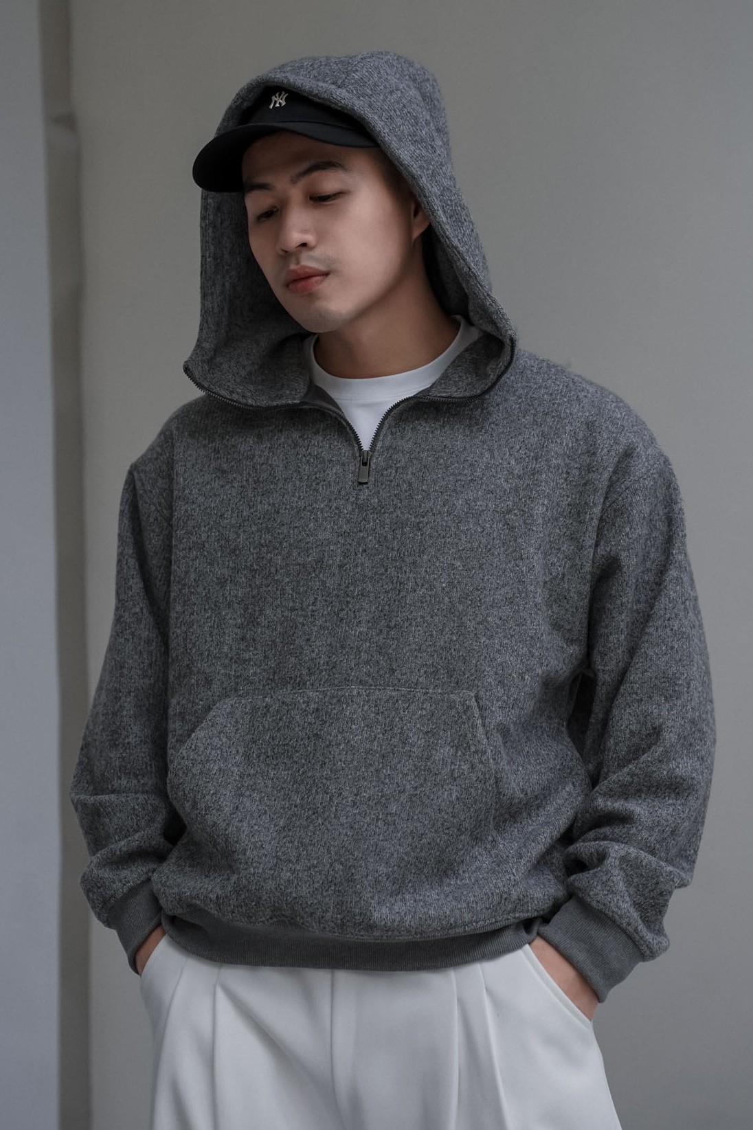 厚霧織感半拉鍊帽T