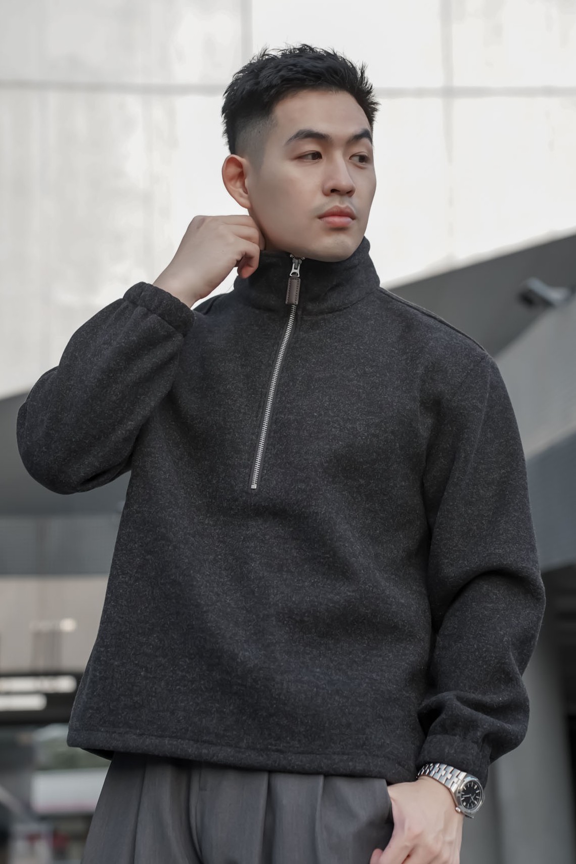 半拉鏈高領短版長袖