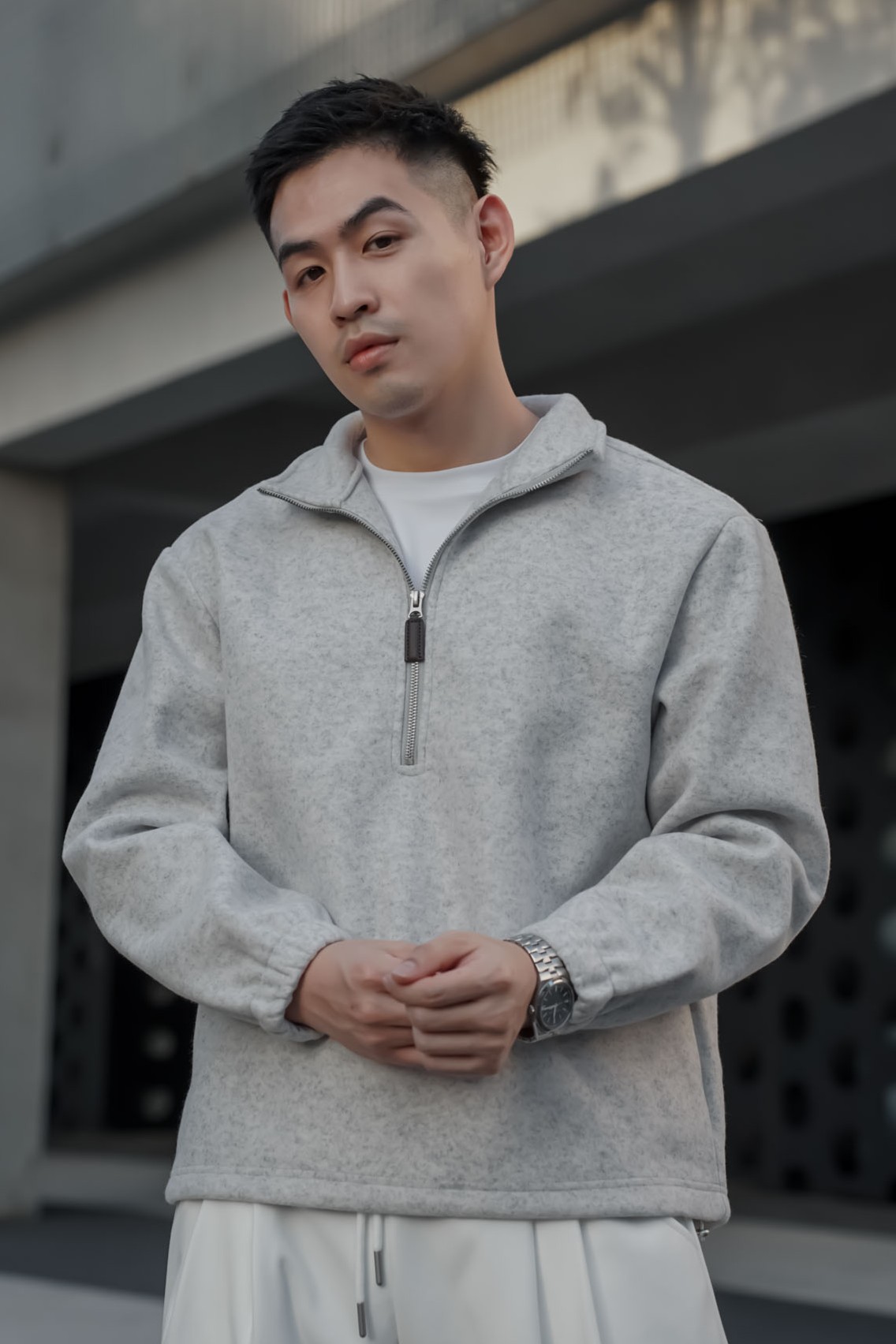 半拉鏈高領短版長袖