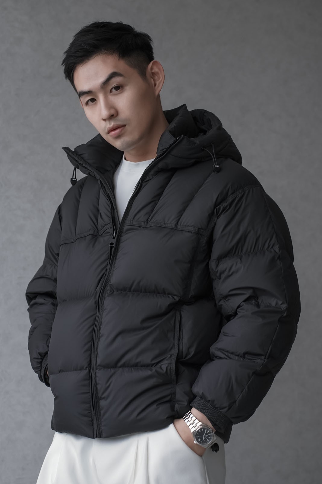 白鴨絨連帽羽絨外套