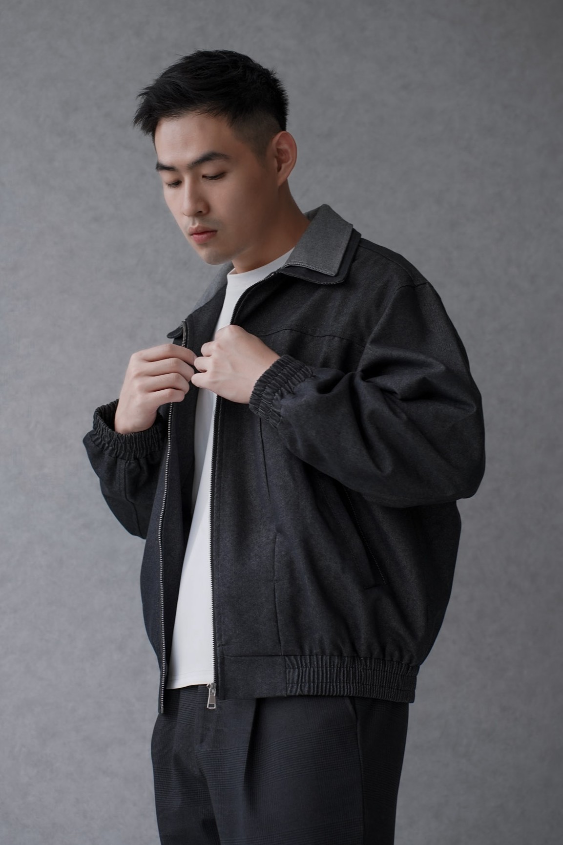 俐落斜紋翻領外套