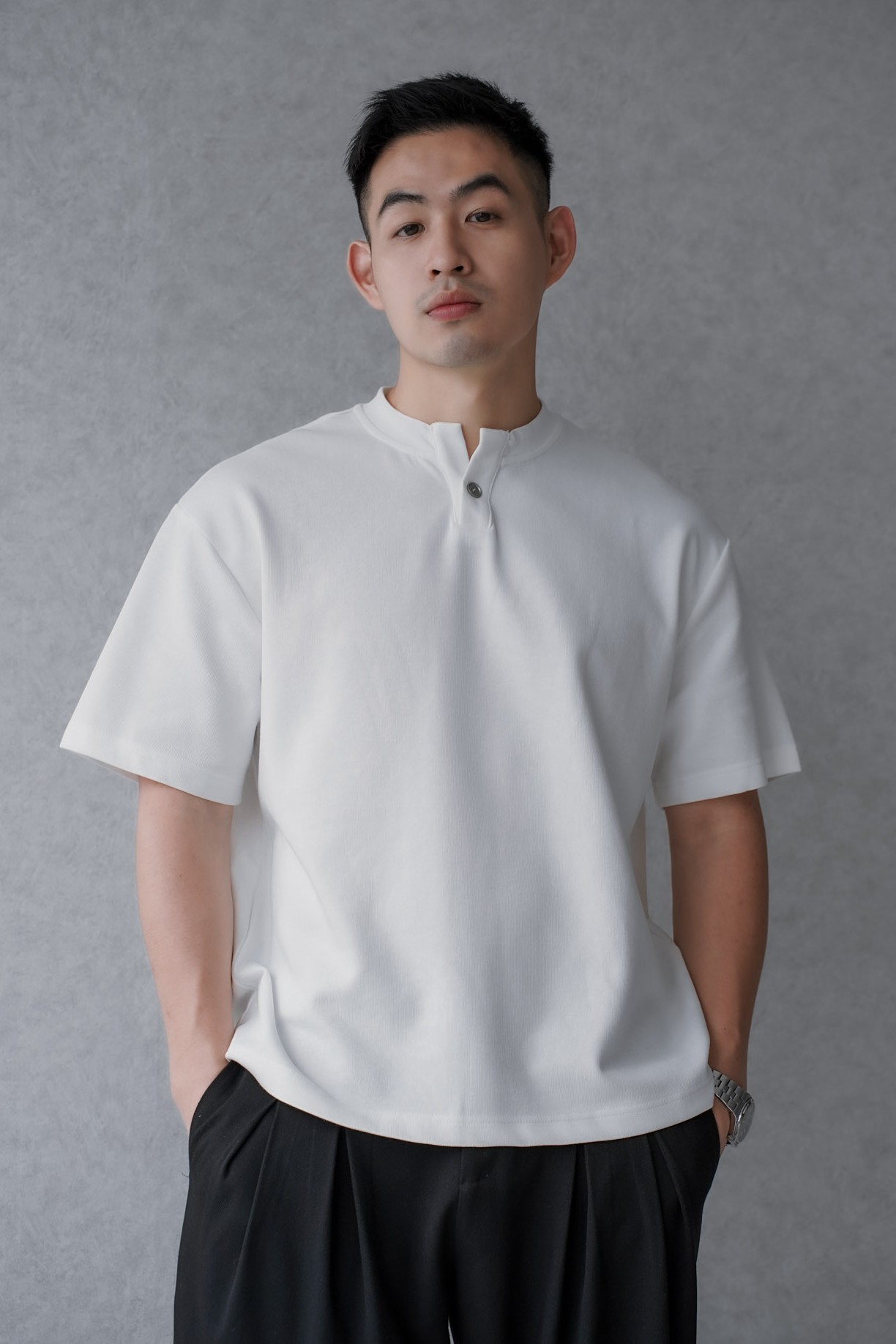 【NG】V領亨利棉感短袖